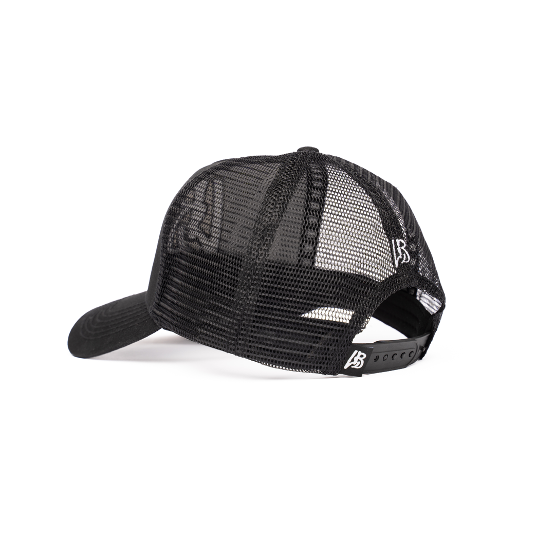 LUCKY BOY TRUCKER [black logo, white outline]